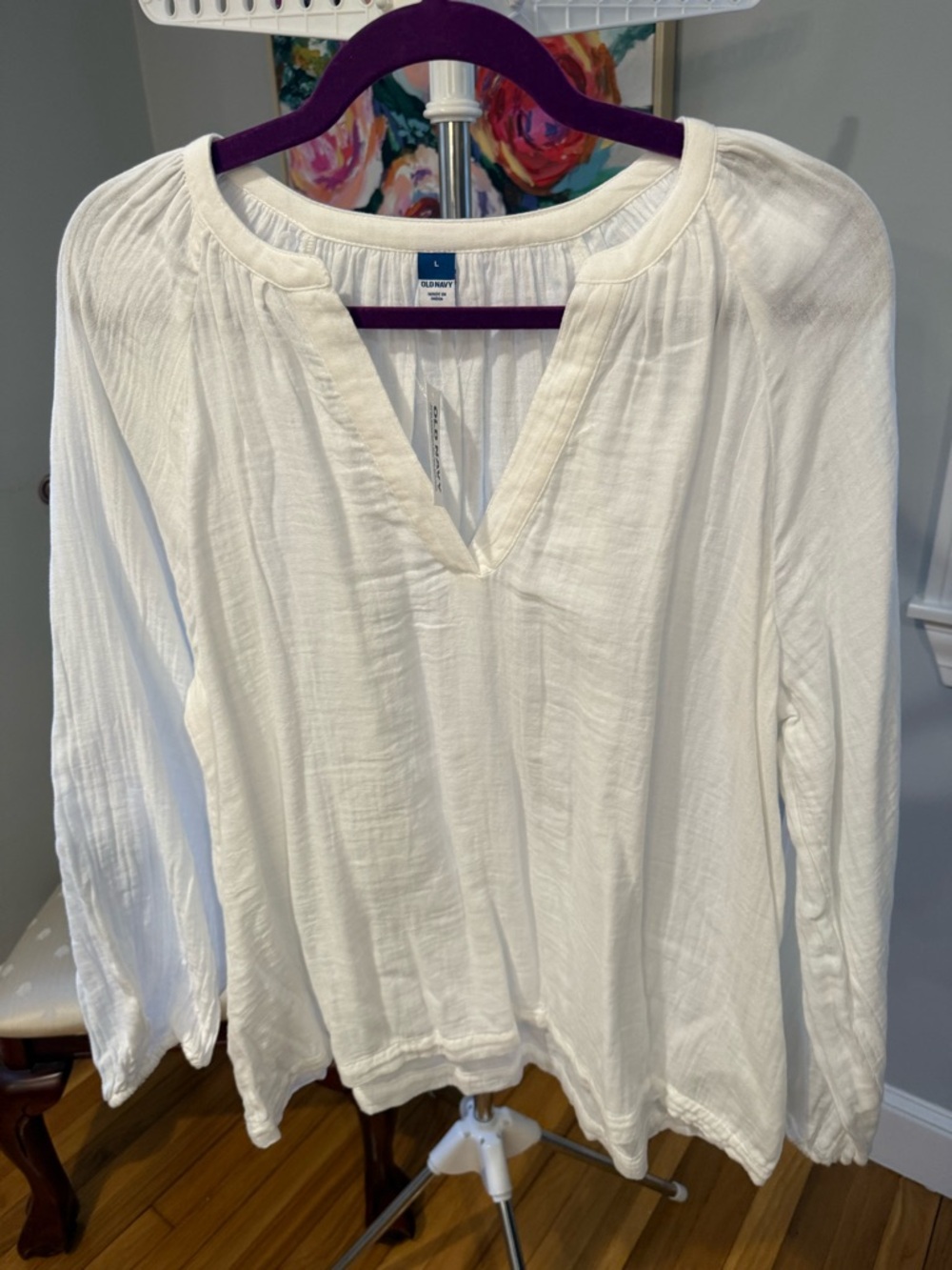 Old Navy White Women's Long-Sleeve Split V-Neck Blouse